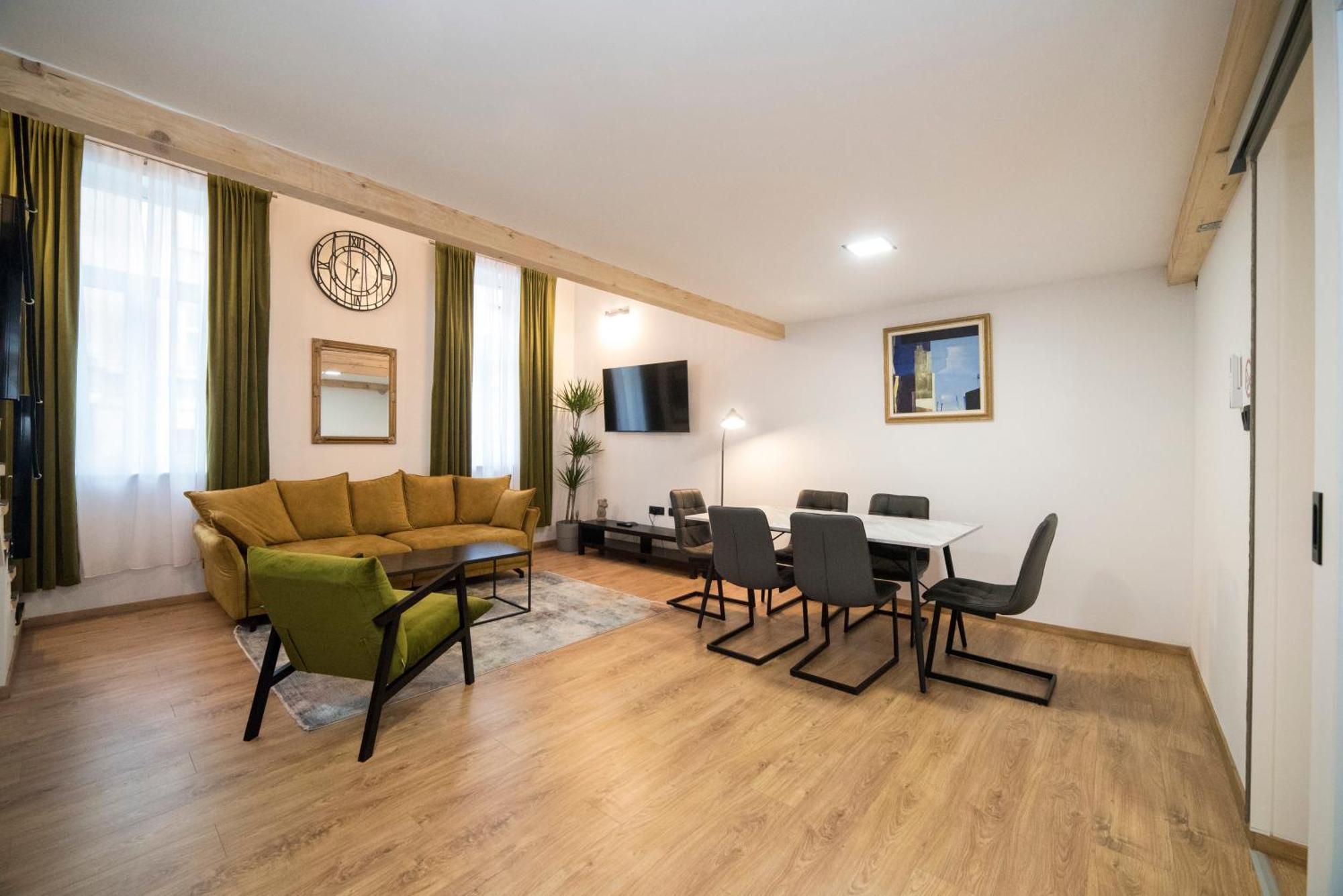 Apartment Center F6